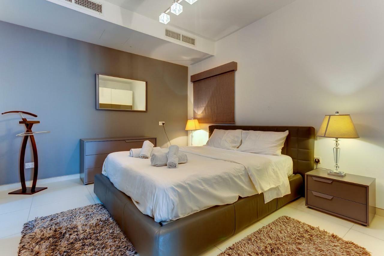 Apartment Contemporary, Luxury With Valletta And Harbour Views