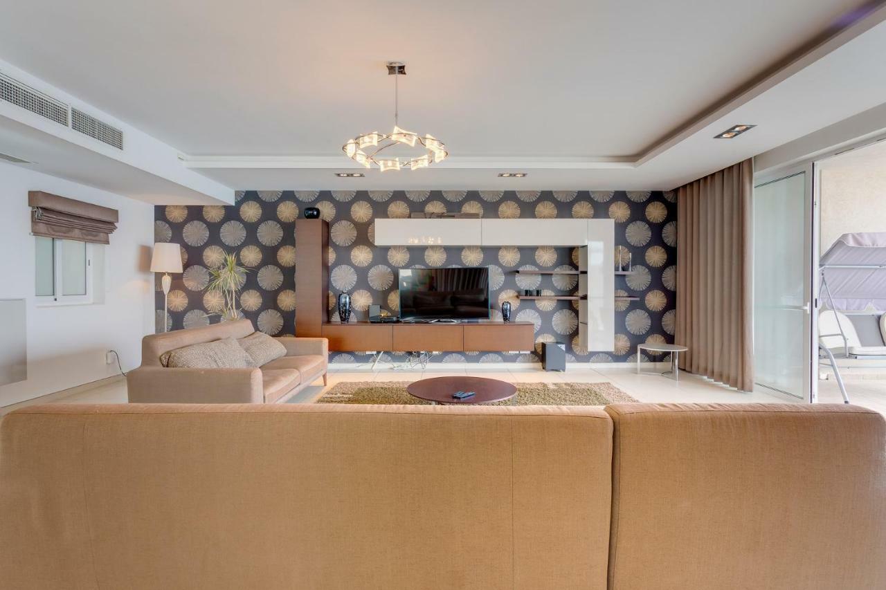 Apartment Contemporary, Luxury With Valletta And Harbour Views Sliema