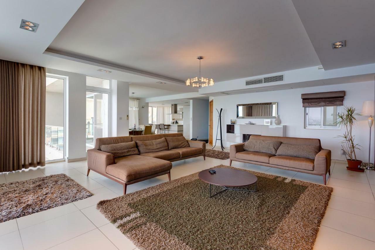 Contemporary, Luxury With Valletta And Harbour Views Sliema