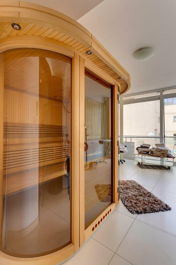 Contemporary, Luxury With Valletta And Harbour Views Apartment