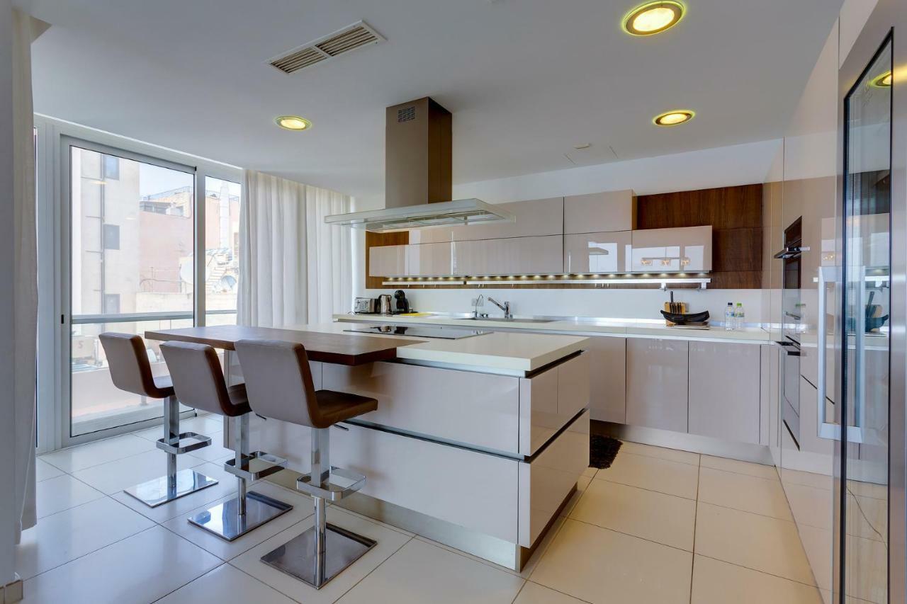 Contemporary, Luxury With Valletta And Harbour Views *