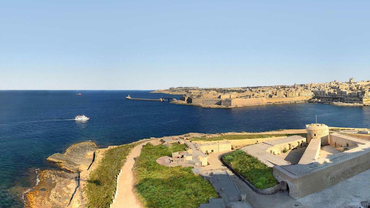 Apartment Contemporary, Luxury With Valletta And Harbour Views Sliema