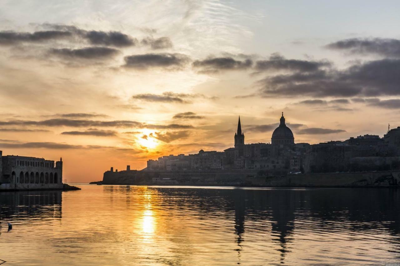 Contemporary, Luxury With Valletta And Harbour Views Apartment